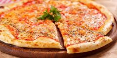 طريقة عمل البيتزا الإيطالية الأصلية